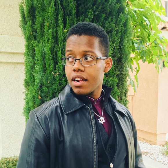 Meet your Posher, Stephen - Picture 3 of 4